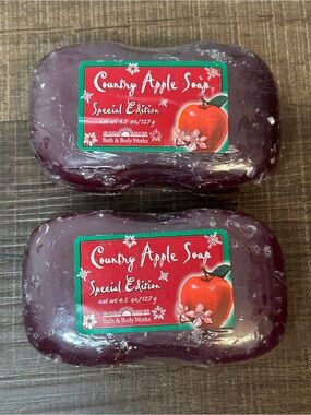 Set of 2 Vtg Bath & Body Works Country Apple Scented Bar Soap 4.5 oz Glycerin